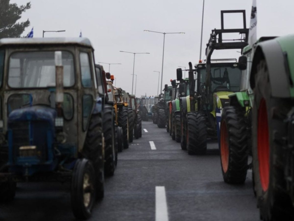 Κλείνουν τα Τέμπη οι αγρότες!
