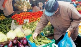 komotini-macherosan-gineka-stin-laiki