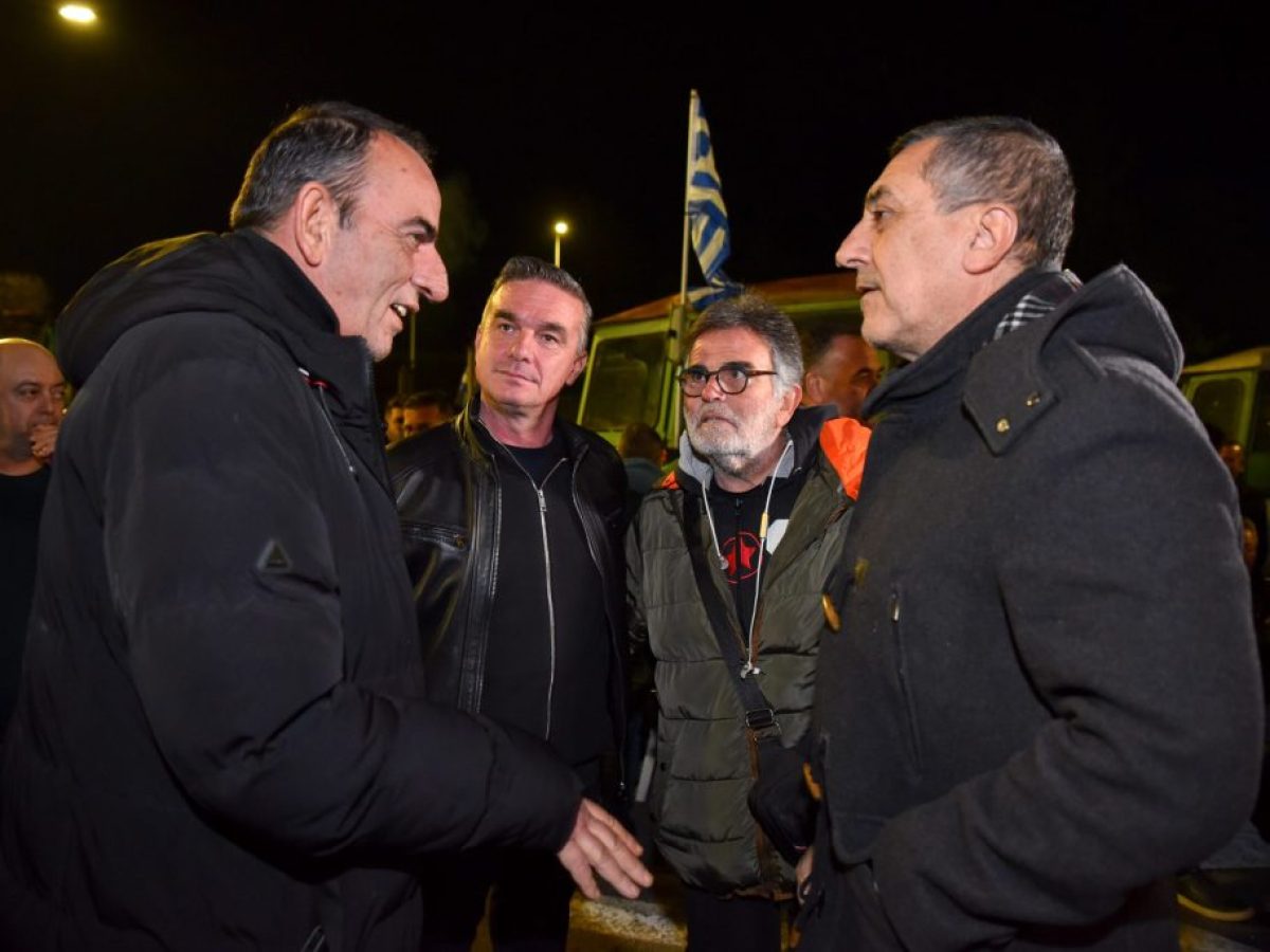 Κουρέτας: Με τους αγρότες μέχρι τέλους!