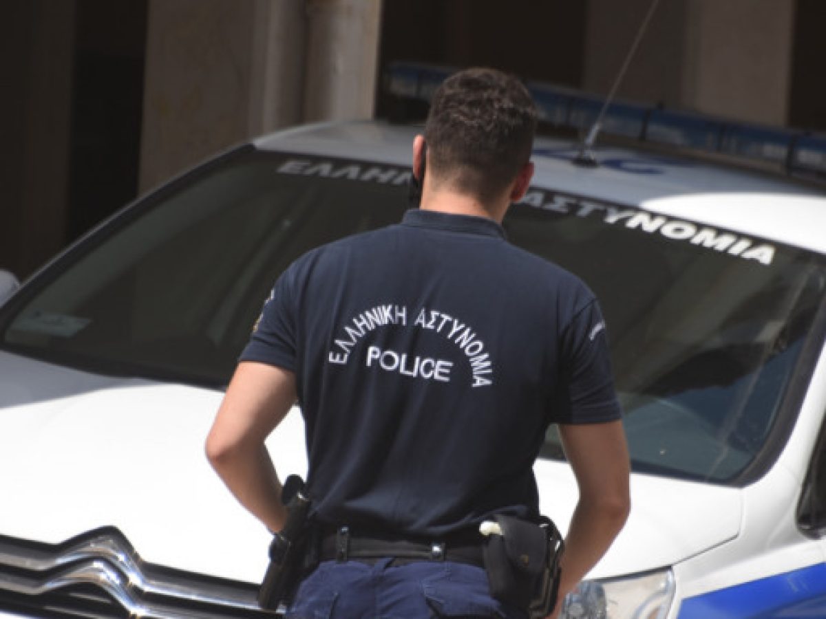 Κρήτη: Άγνωστοι πέταξαν κόκκινη μπογιά βανδαλίζοντας το κτίριο της Διεύθυνση Αγροτικής Οικονομίας και Κτηνιατρικής – Έρευνες της Ασφάλειας για τον εντοπισμό των δραστών (φωτογραφίες, βίντεο)