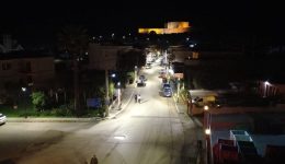 lousmeno-sto-fos-to-kastro