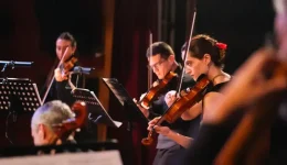 mageftiki-vradia-me-koreli-bach