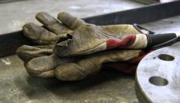 mastiga-ta-ergatika-atichimata-gia