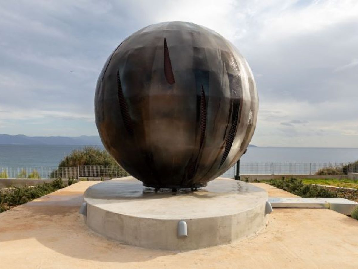 Μάτι: Με αποτροπιασμό καταδικάζουμε τον απαράδεκτο βανδαλισμό και τις κλοπές στην “Καιόμενη Σφαίρα” – rpn