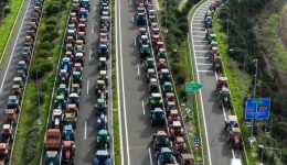 me-eleftheres-lorides-kikloforias-ston