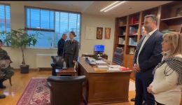 me-eortastikes-melodies-ke-christougenniatiki