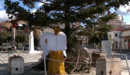 me-giortini-diathesi-i-kalamata