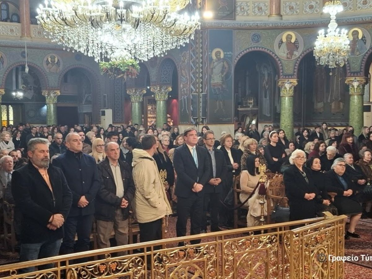 Με λαμπρότητα  εορτάστηκε η Εορτή των Χριστουγέννων στο Αγρίνιο