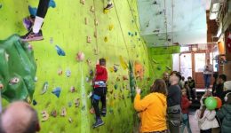 me-megali-epitichia-oloklirothike-i