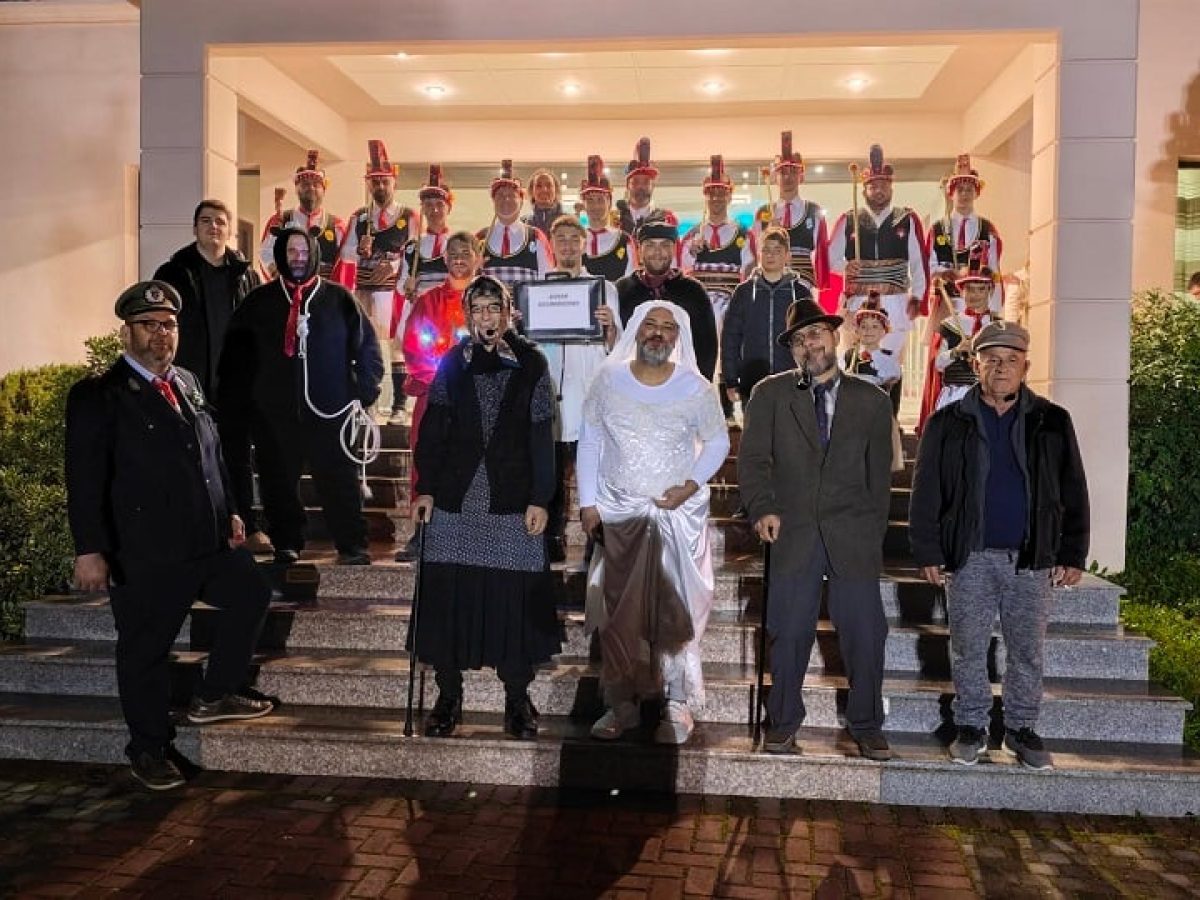 Μωμόγεροι: Όταν ο Πόντος φέρνει γέλιο και καλοτυχία