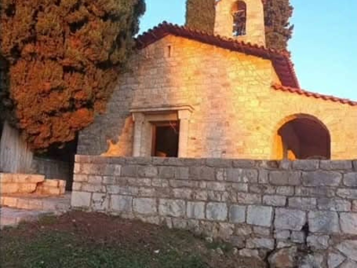 Ναύπακτος: Πανηγυρίζει ο ιστορικός Ναός Αγίου Θεμιστοκλέους και Αγίας Ευδοκίας Βασιλίσσης