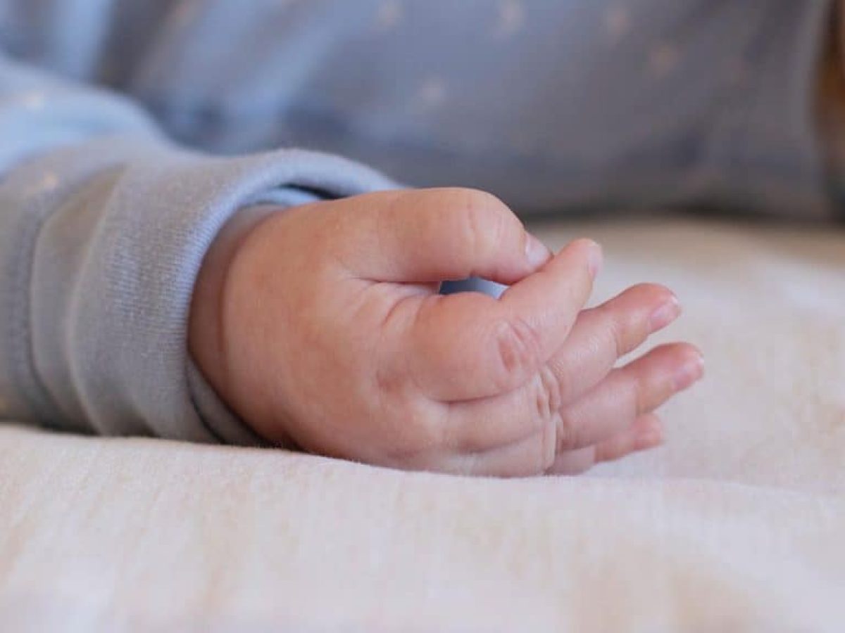 Νέα Ιωνία – Τραγική είδηση με θάνατο βρέφους – Βίντεο ρεπορτάζ από το Mega