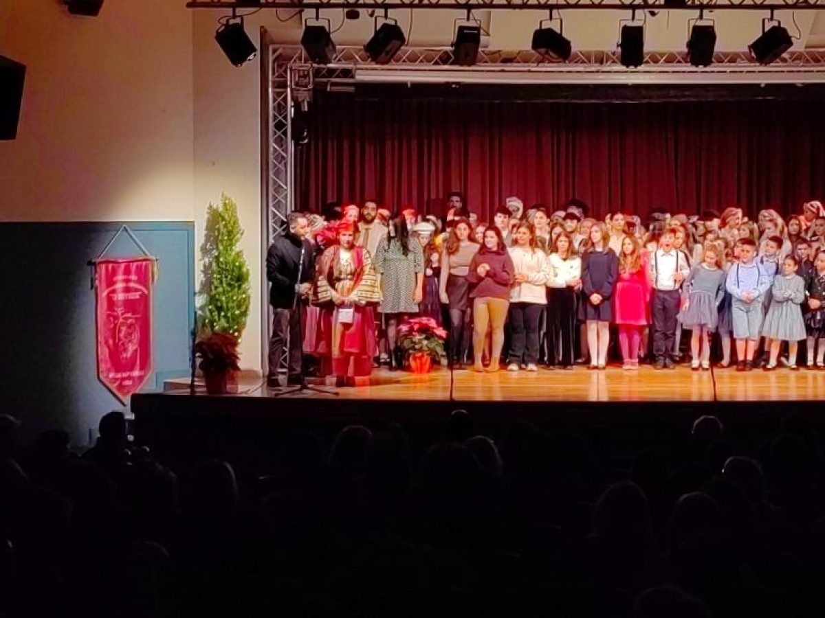 «Ο ΙΒΥΚΟΣ»: Με μεγάλη επιτυχία και πλήθος κόσμου πραγματοποιήθηκε η Χριστουγεννιάτικη μουσικοχορευτική παράσταση με θέμα «Mary Poppins, Το μαγικό της ταξίδι στην Ελλάδα »