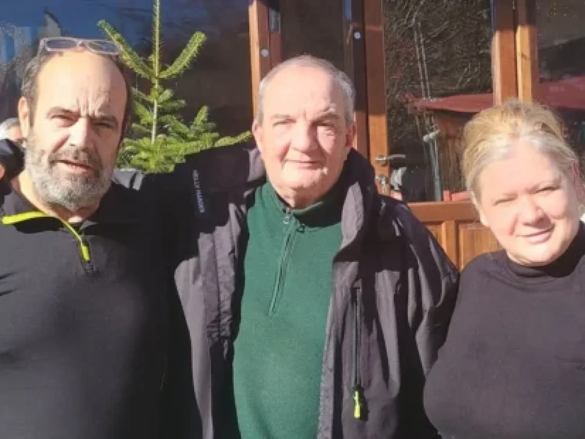 Ο Κώστας Καραμανλής με την οικογένειά του στην Αβδέλλα και τη Σαμαρίνα Γρεβενών για τα Χριστούγεννα