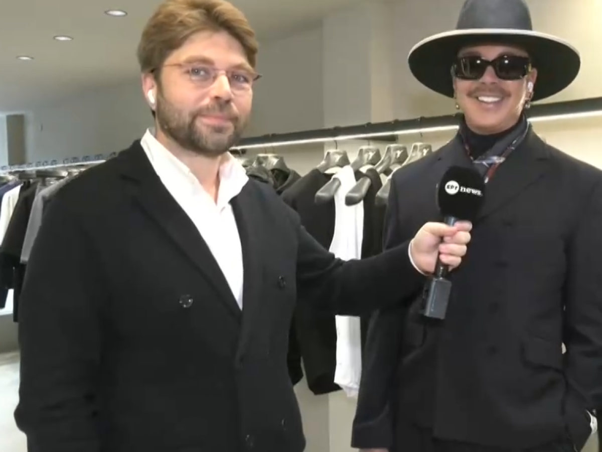 Ο Λάκης Γαβαλάς στο ΕΡΤnews: «Να αγαπάμε ο ένας τον άλλον, να αγαπάμε τον εαυτό μας, αυτό μένει στο τέλος»