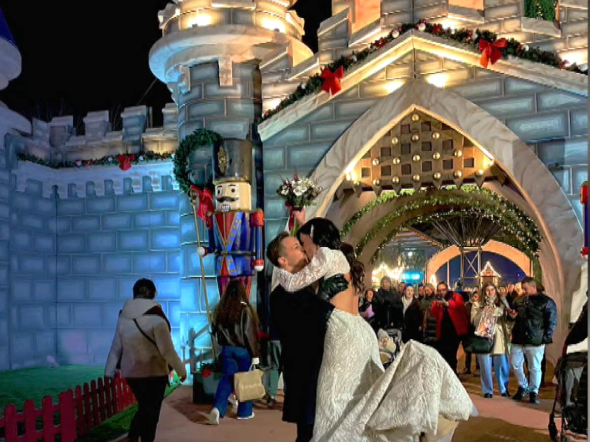 Παντρεύτηκαν και πήγαν για φωτογράφιση στον Μύλο των Ξωτικών