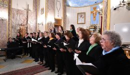 paramoni-christougennon-sinavlia-tis-ginekias