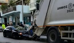 patra-aftokinito-epese-se-aporrimmatoforo