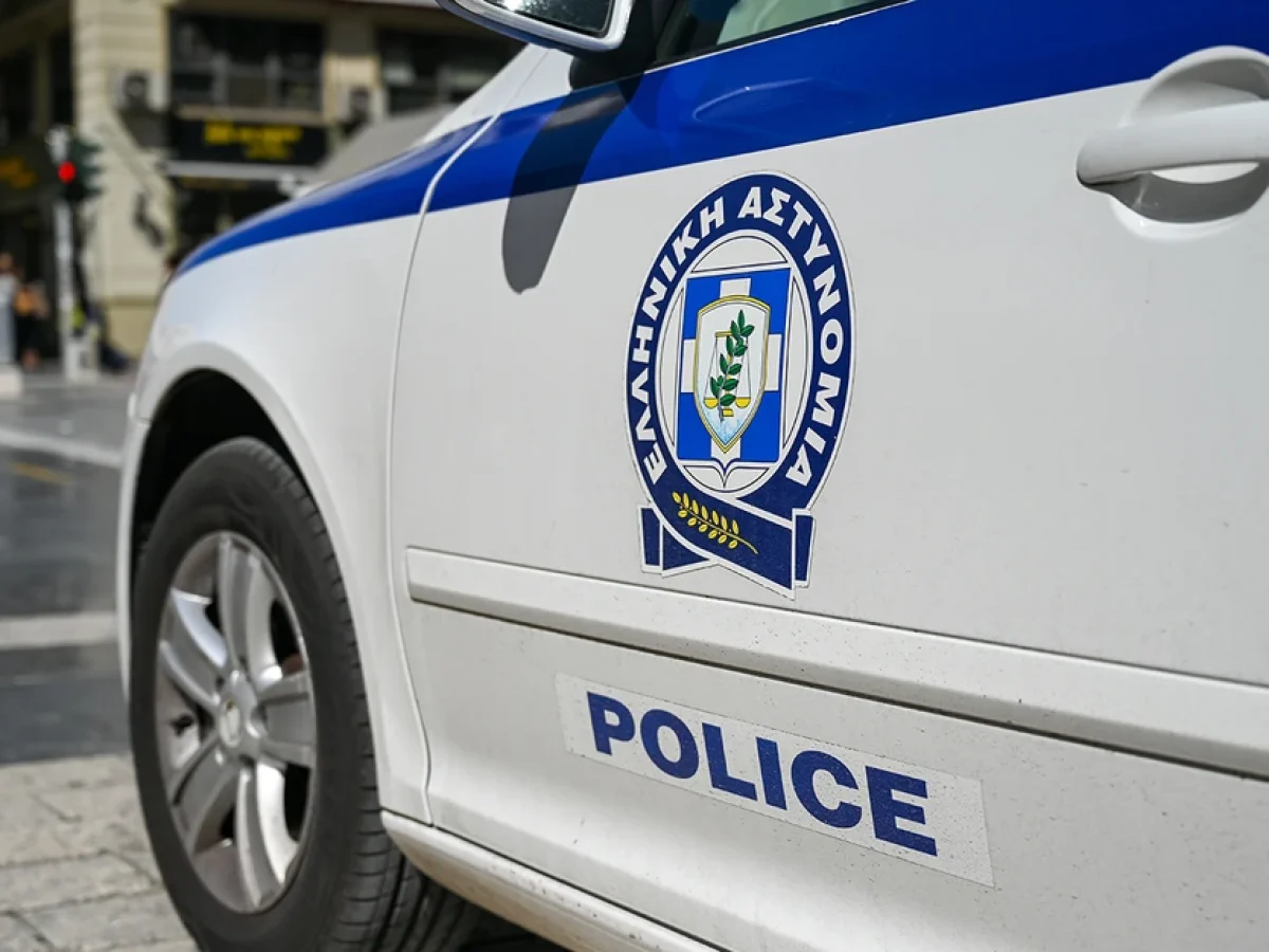 Πάτρα: Πανικός στην Ακτή Δυμαίων από τροχαίο μπροστά από τον Άγιο Ανδρέα