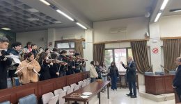 pedikes-ke-efivikes-fones-epsallan-1