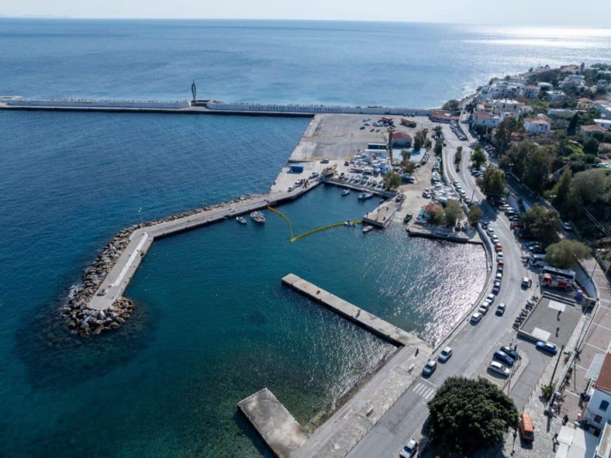 Περιφερειακό Συμβούλιο στην Ικαρία, Δευτέρα 1/12