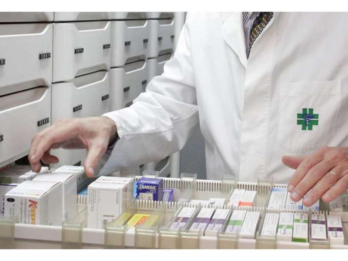 Πιέζουν οι ελλείψεις φαρμάκων τα τοπικά φαρμακεία την περίοδο των εορτών