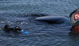 ptosi-ochimatos-sti-thalassa-stin