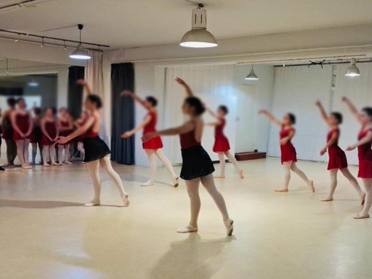 Ραφήνα: Χριστούγεννα στον Αθλητικό Σύλλογο Νέου Βουτζά χωρίς χορό δεν γίνονται!