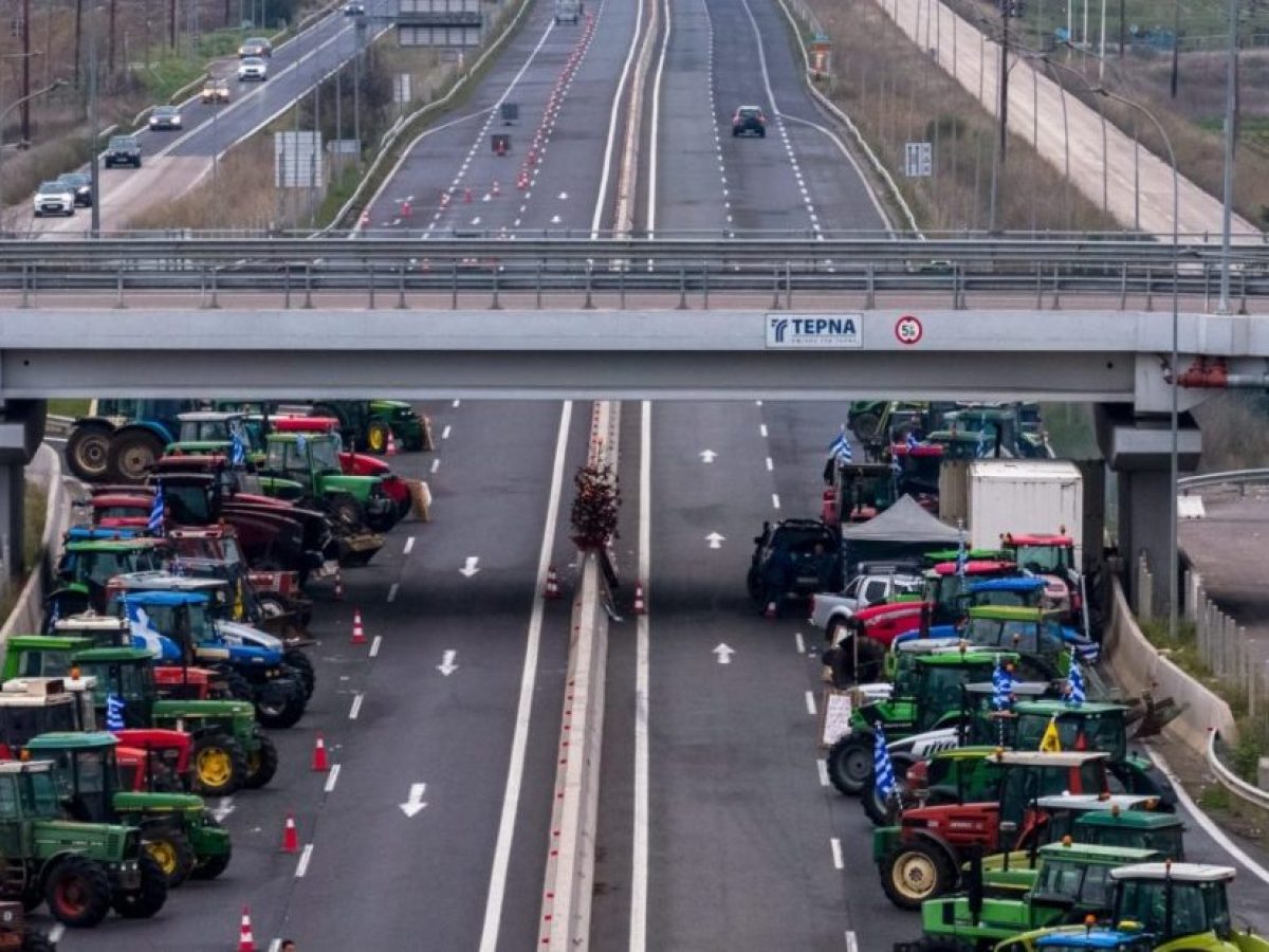 Ρεβεγιόν στα μπλόκα για τους αγρότες – Νέα πανελλαδική σύσκεψη για την κλιμάκωση των κινητοποιήσεων