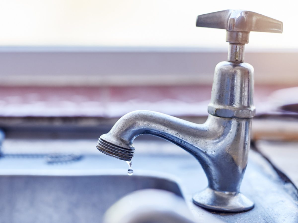 Σαγκρί Νάξου: «Πληρώνουμε νερό χρυσάφι και μας άφησαν Χριστούγεννα να έχουμε νερό με το σταγονόμετρο»