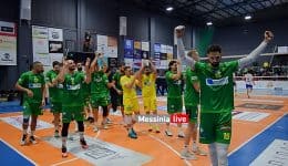 saroni-stin-paralia-i-kalamata