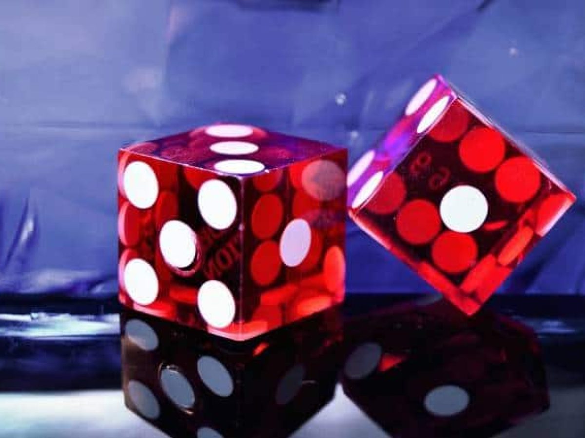 Σύλληψη οκτώ ατόμων στη Δυτική Αχαΐα – Έπαιζαν μπαρμπούτι