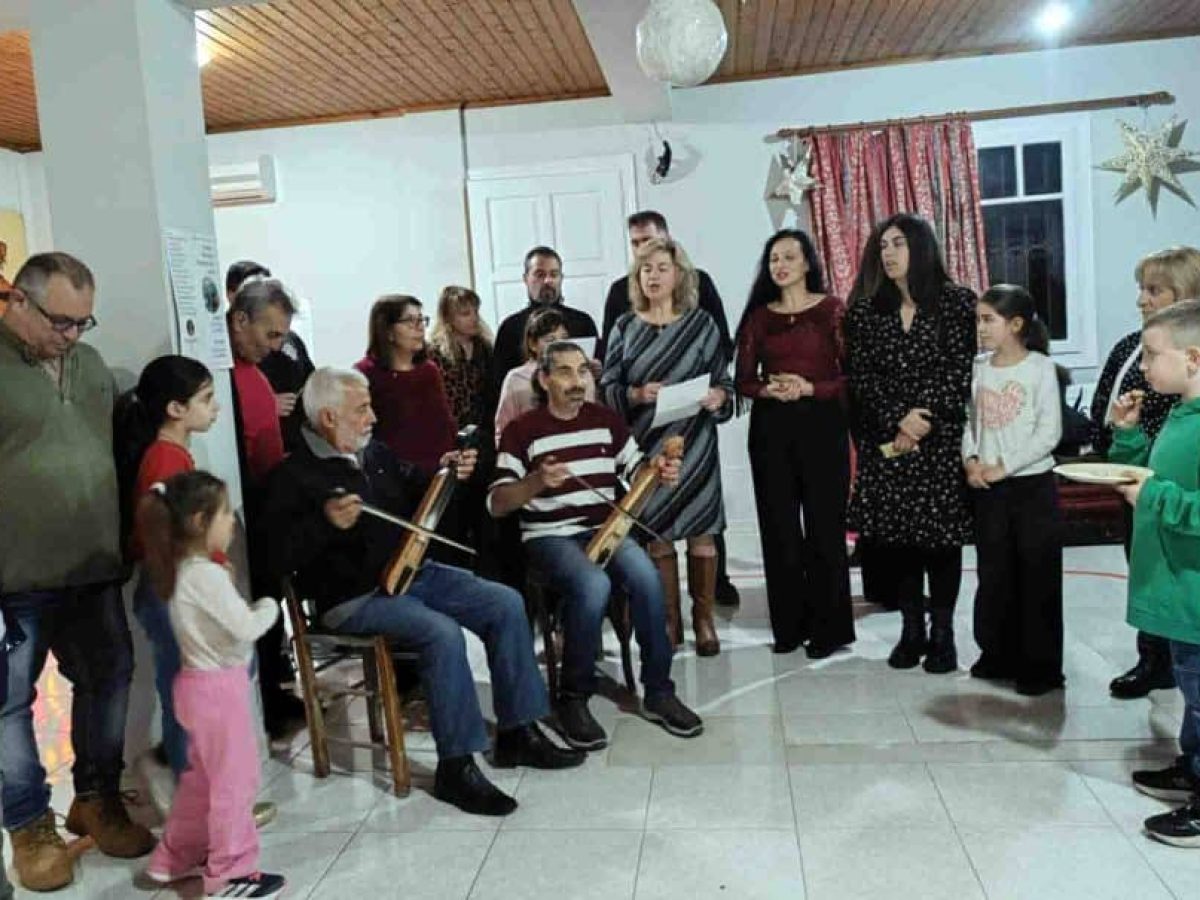 Σύλλογος Ποντίων Ζακύνθου «Ακρίτες του Ιονίου»: Παράδοση, μουσική και συγκίνηση στη Χριστουγεννιάτικη Γιορτή 2025