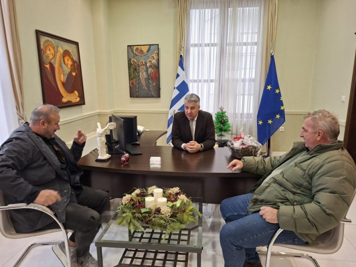 Συνάντηση της Αλεξανδρούπολης FC με τον Περιφερειάρχη Χριστόδουλο Τοψίδη