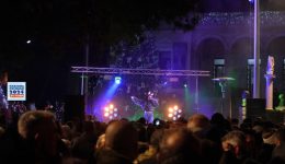 sinechizete-to-plousio-programma-tis