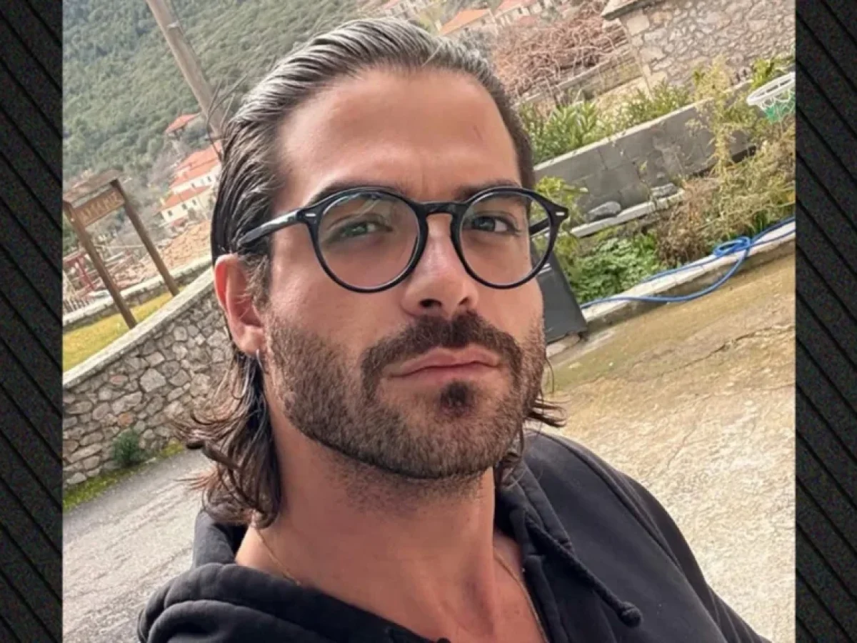 Συνελήφθη ανήμερα Χριστουγέννων ο Άρης Μουγκοπέτρος για ενδοοικογενειακή απειλή – Τι αναφέρει η μήνυση, τι απαντά η πλευρά του