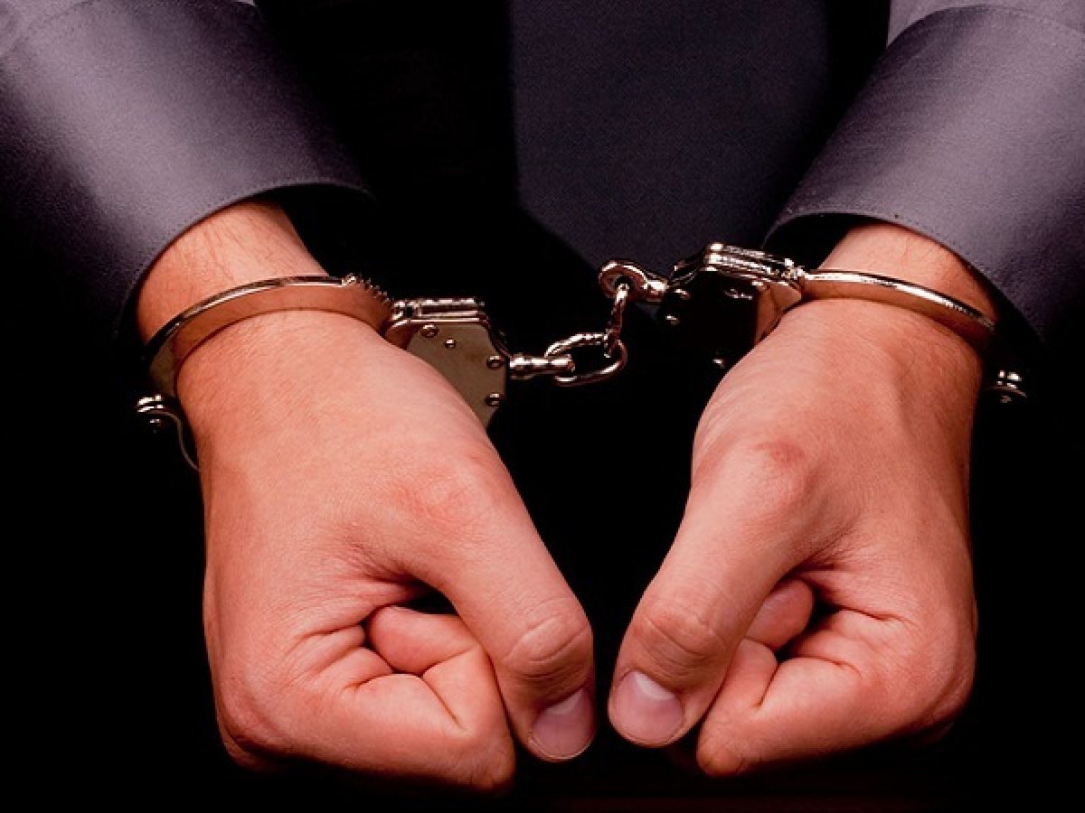 Συνελήφθη ιδιοκτήτης καταστήματος υγειονομικού ενδιαφέροντος στα Ιωάννινα για διάθεση αλκοόλ σε ανηλίκους