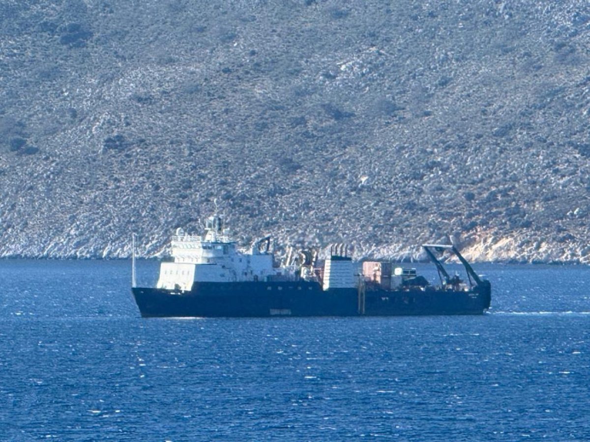 Σκύρος: Νέα εποχή στις τηλεπικοινωνίες – Ξεκίνησε η υποθαλάσσια διασύνδεση με την Εύβοια