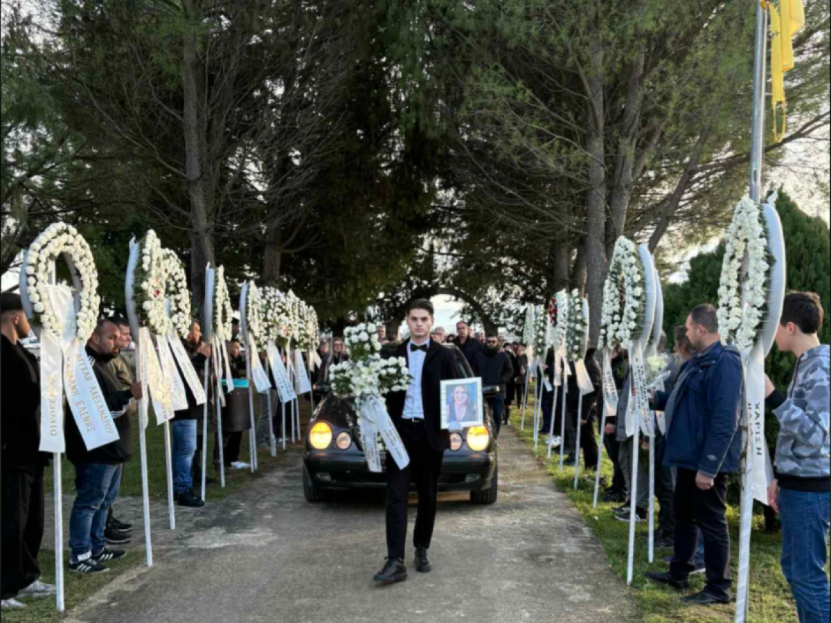 Σπαρακτικό αντίο στη Δώρα Καπλάνη