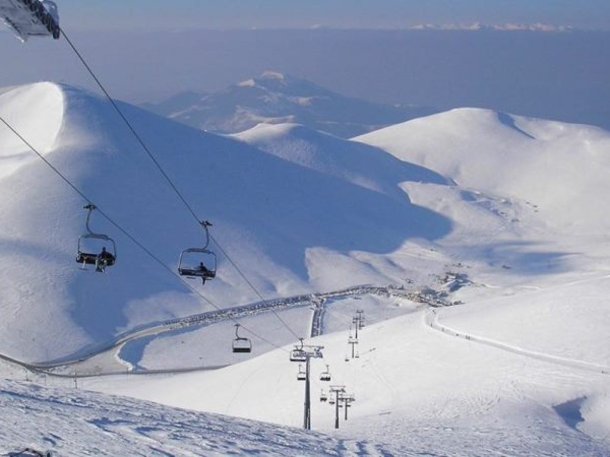 Στα λευκά το Φαλακρό: Άνοιξε για το κοινό το Χιονοδρομικό Κέντρο