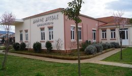 stathera-chamila-ta-dimotika-teli