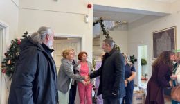 stirixi-ke-efches-se-kinonikes