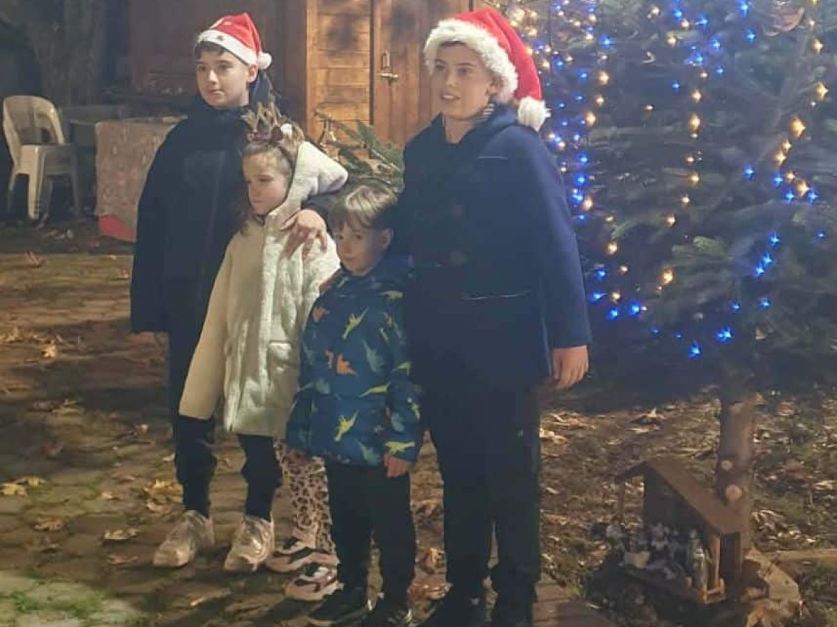 Στο πνεύμα των Χριστουγέννων η Νέα Ζωή με την φωταγώγηση του Χριστουγεννιάτικου Δέντρου