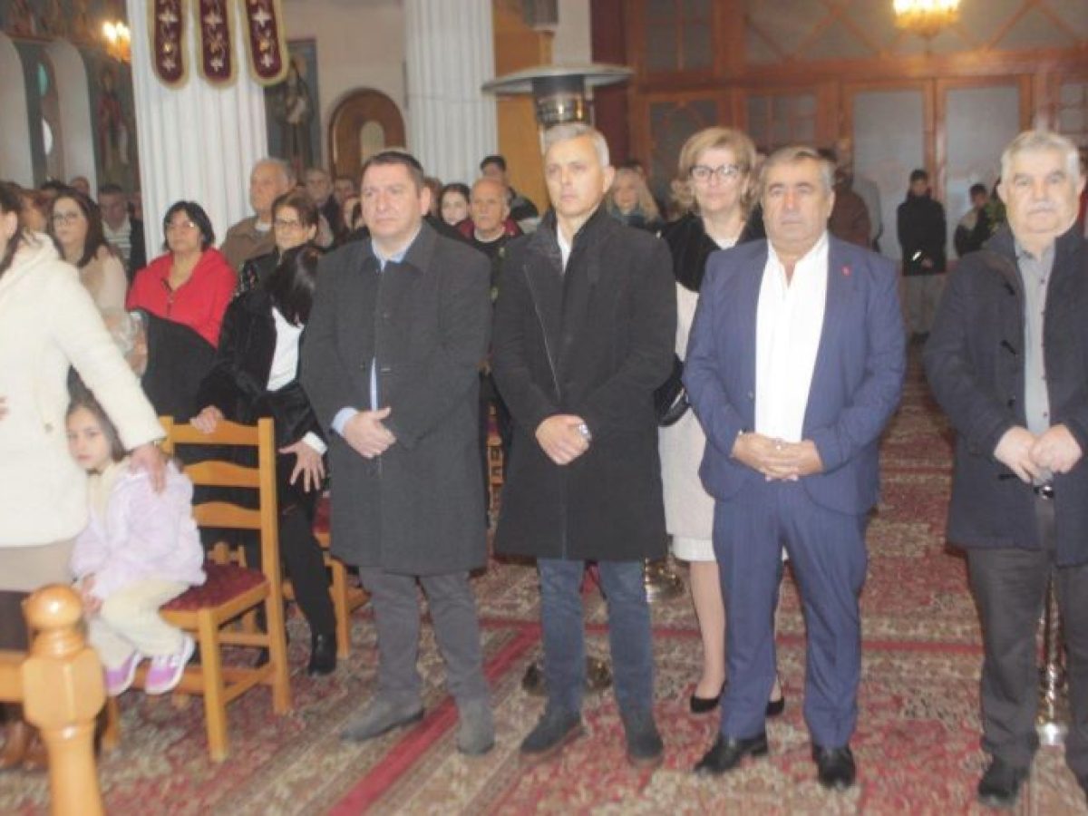 Στον Ιερό Ναό Αγίου Βησσαρίωνος Πύλης εκκλησιάστηκε ο Κ. Μαράβας