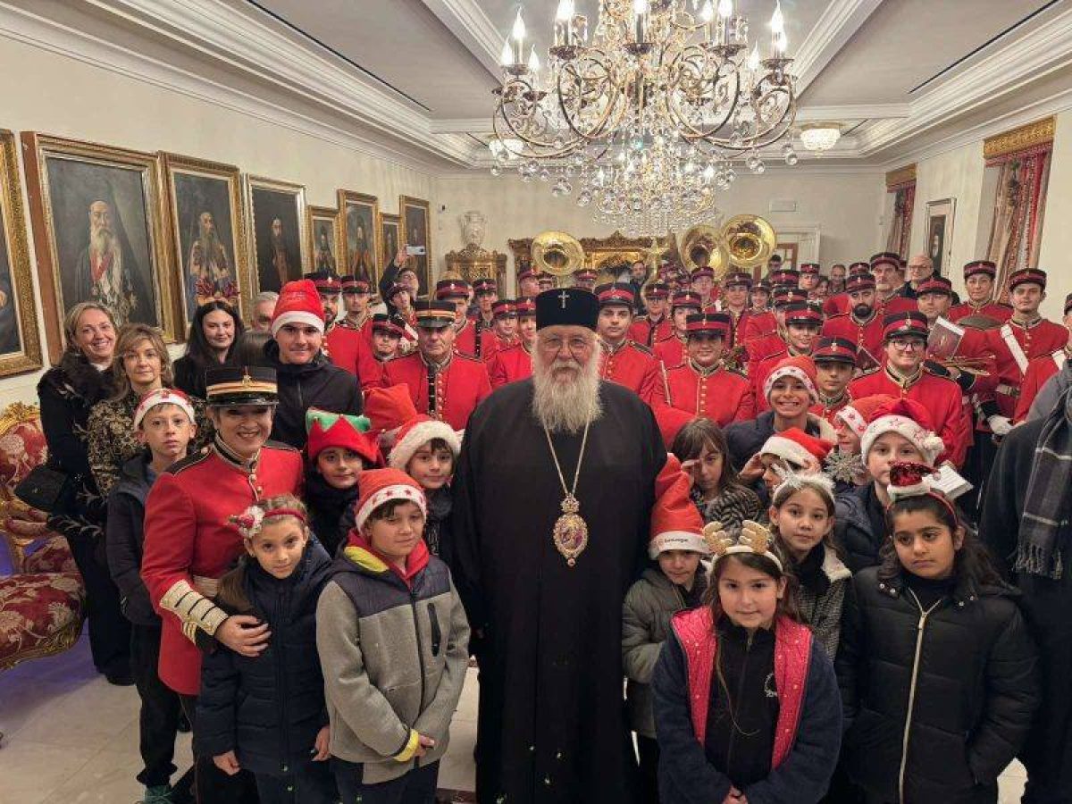 Τα Κάλαντα στον Μητροπολίτη Κέρκυρας