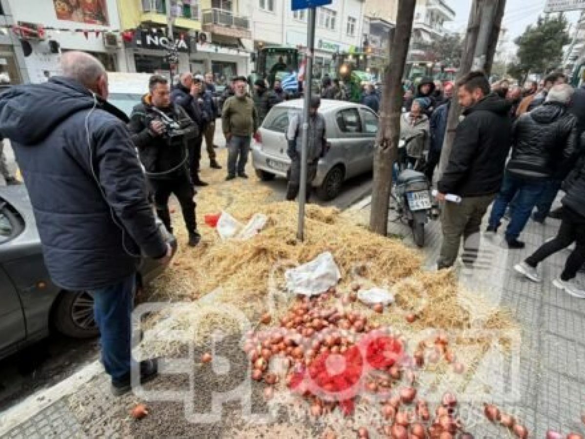 Τα τρακτέρ μπήκαν στην Ορεστιάδα: Αγρότες στα γραφεία των βουλευτών