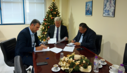 tee-ke-Αpokentromeni-diikisi-ipirou