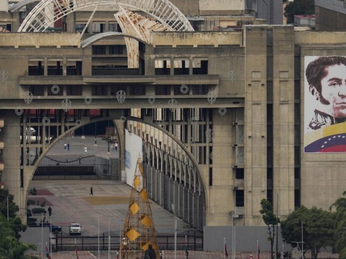 Τι φέρνει το 2026 από την «επανάσταση του ΑΙ» έως τη Βενεζουέλα και την Ουκρανία – Ανάλυση CNN