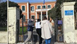 tin-erchomeni-triti-i-apologia