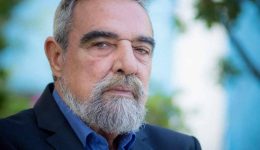 tin-triti-to-telefteo-antio